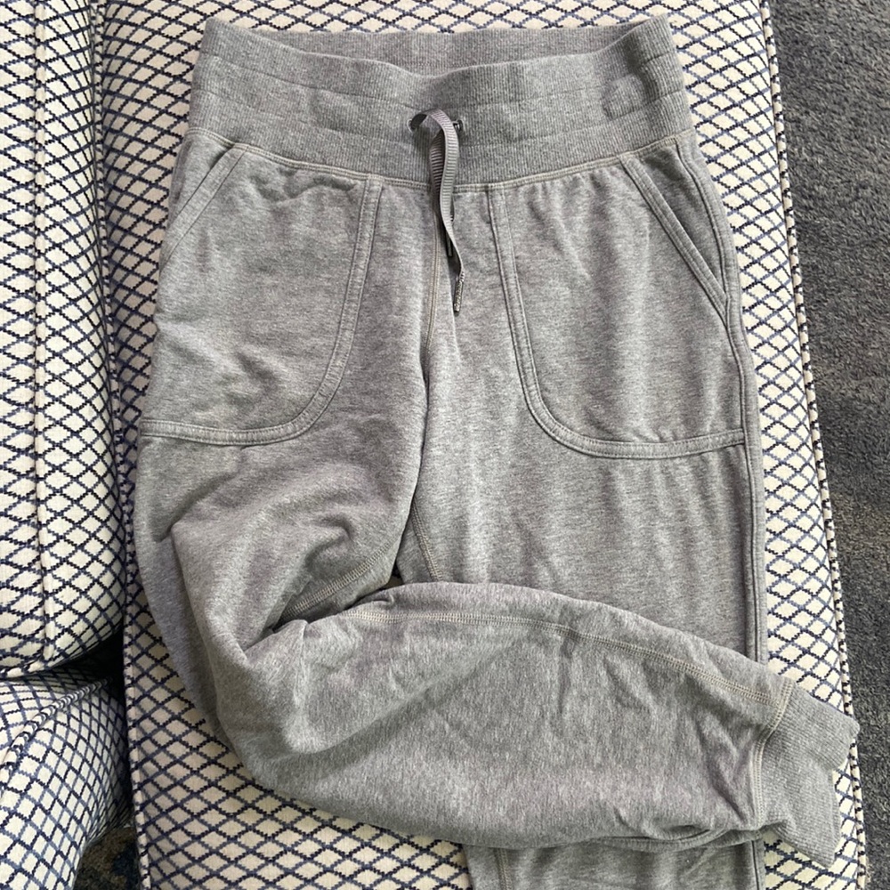Gray lululemon joggers